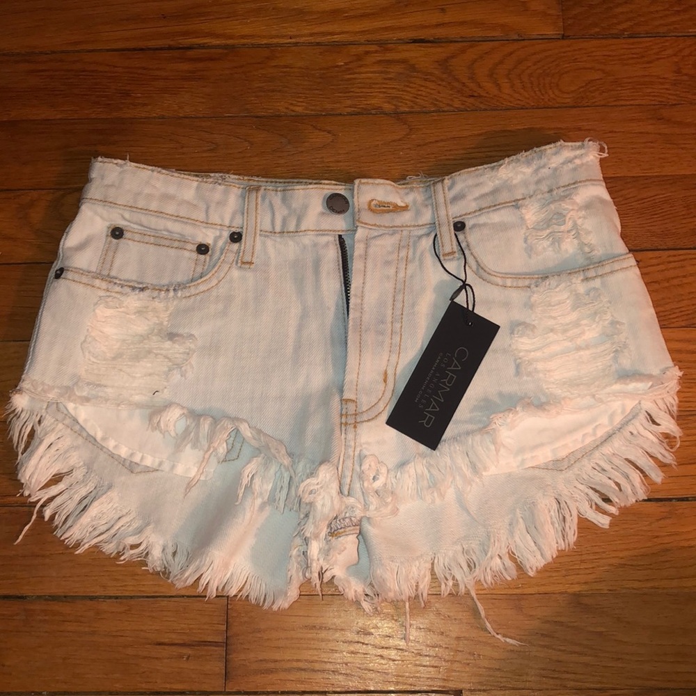 NWT “Mogan” Carmar jean shorts size 25